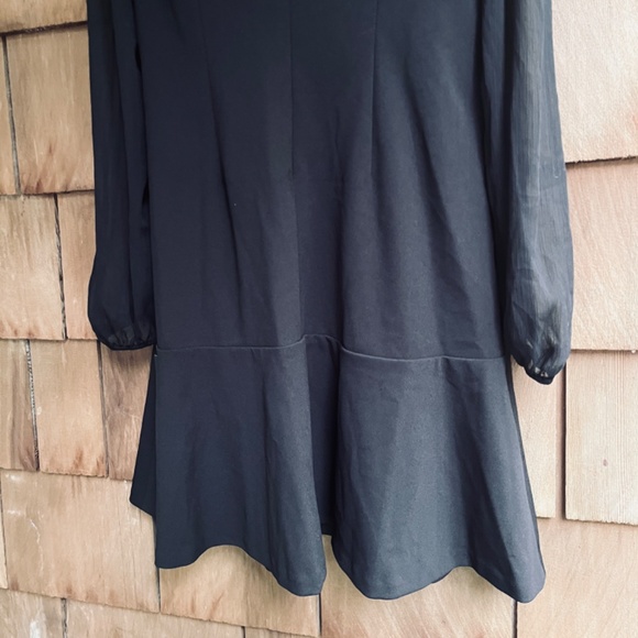 Tommy Hilfiger Keyhole Neckline Black Dress Chiffon Sleeves Ruffle Bottom 10 - Picture 10 of 11